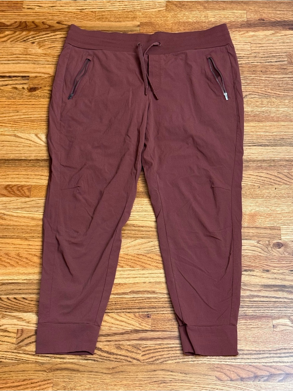 Athleta Trekkie North Joggers in Rust Brown with Zip Pockets